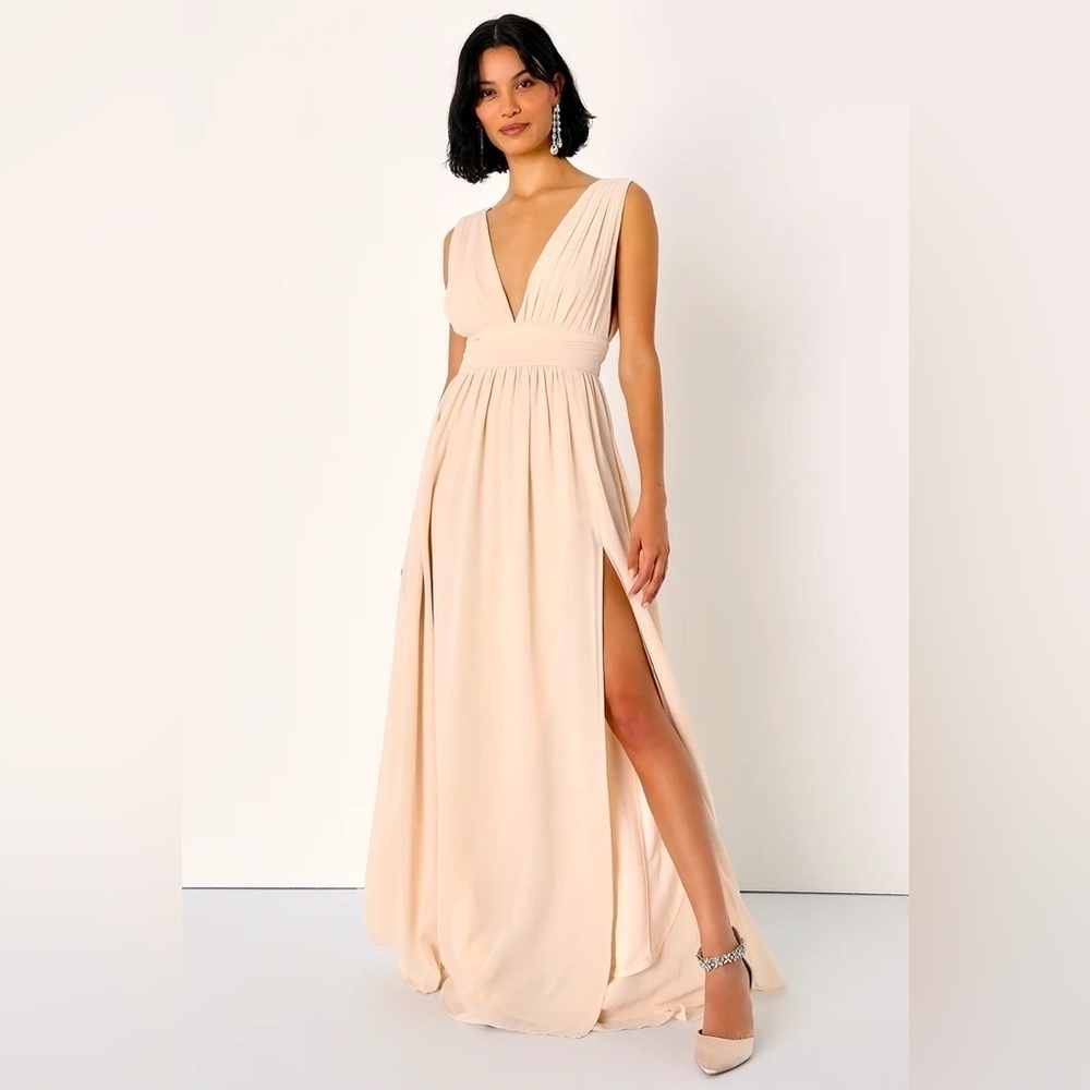 NWT LULU’S Heavenly Hues Cream Maxi Dress Cream M